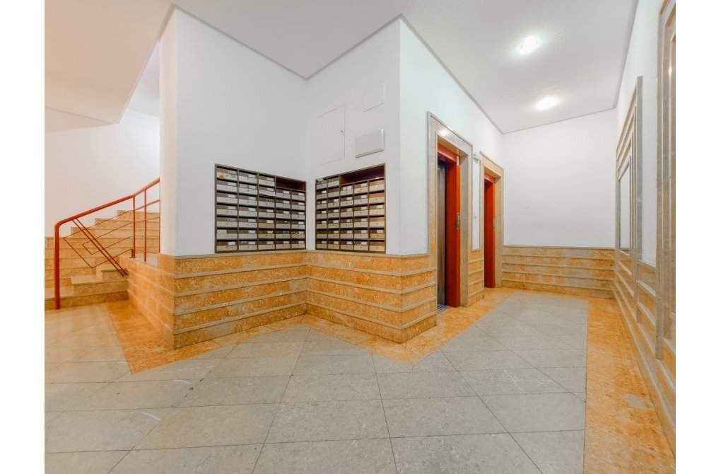 Resale - Apartment - Top Floor Apartment - Torrevieja - Habaneras