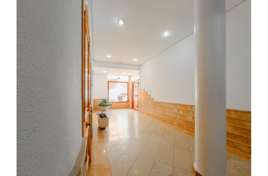 Resale - Apartment - Top Floor Apartment - Torrevieja - Habaneras