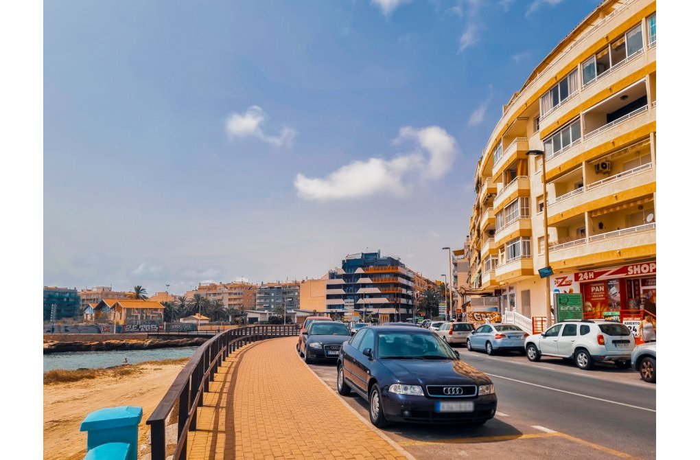 Resale - Apartment - Top Floor Apartment - Torrevieja - Habaneras