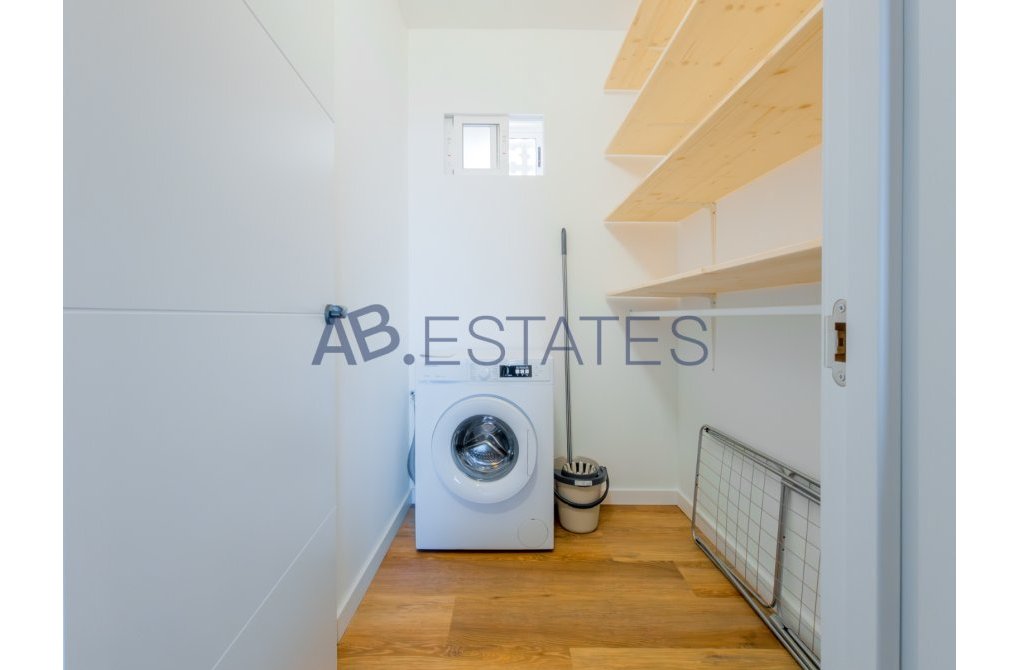 Resale - Apartment - Torrevieja - Acequion