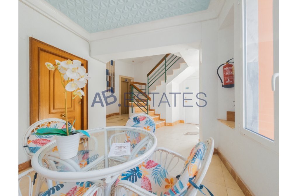 Resale - Apartment - Torrevieja - Acequion