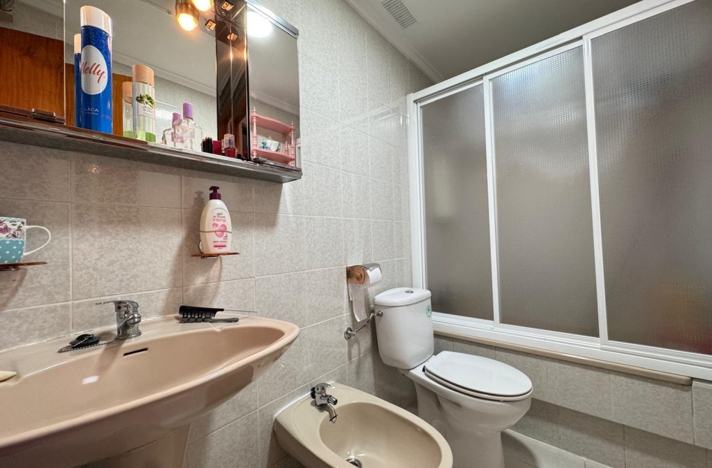 Resale - Studio - Torrevieja - Playa de los locos