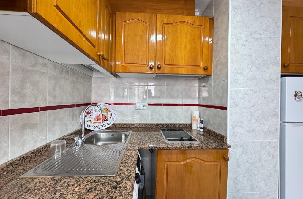 Resale - Studio - Torrevieja - Playa de los locos