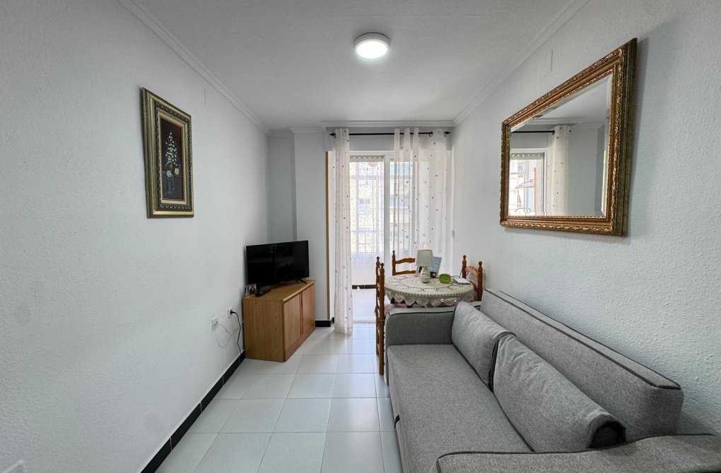 Resale - Studio - Torrevieja - Playa de los locos