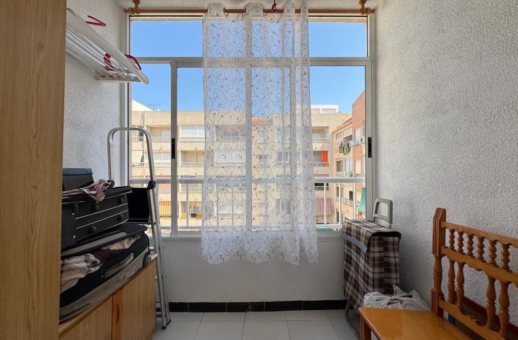 Resale - Studio - Torrevieja - Playa de los locos