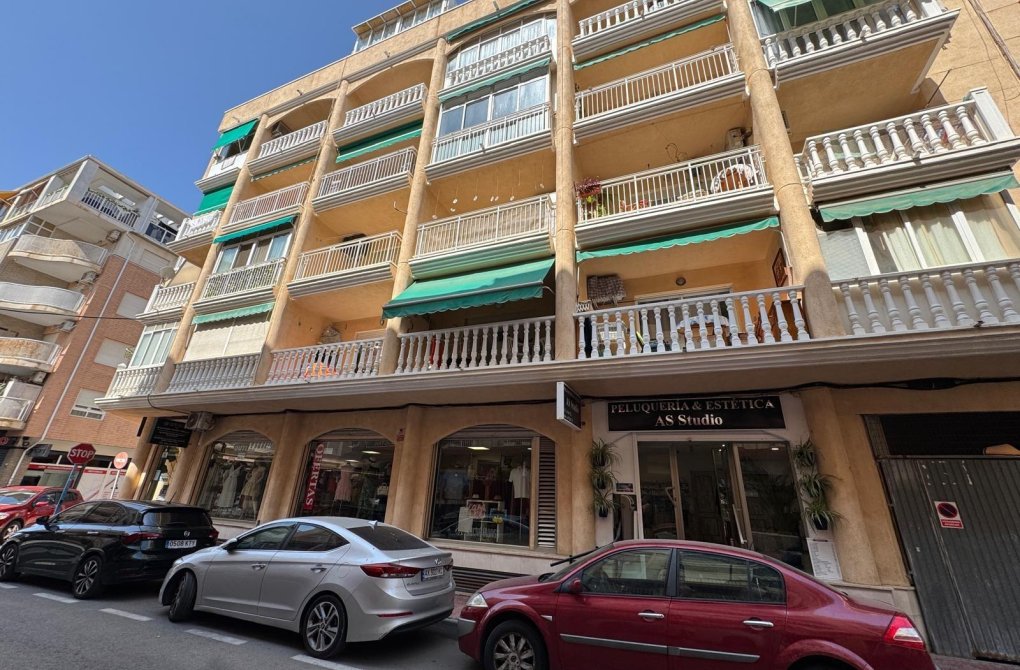 Resale - Studio - Torrevieja - Playa de los locos