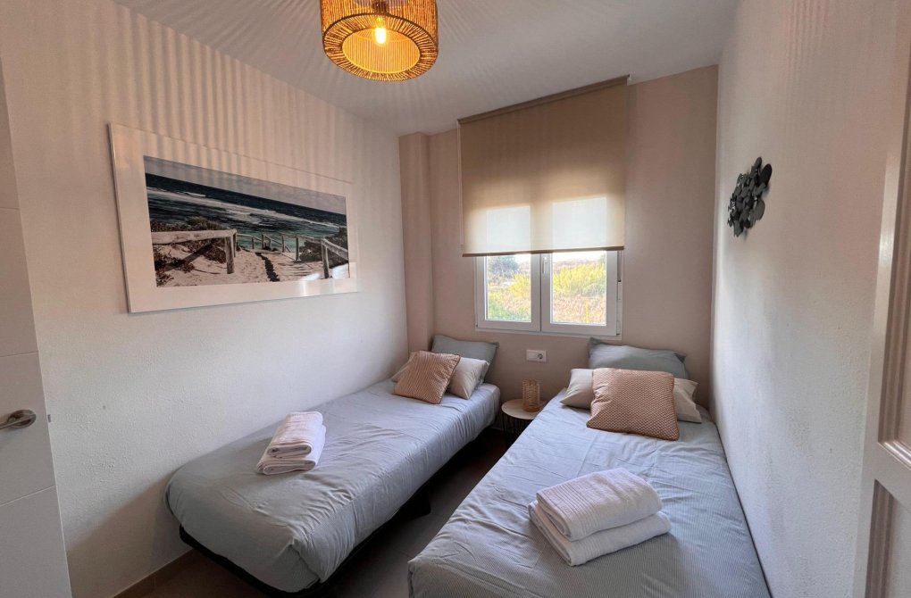 Resale - Apartment - Torrevieja - El Acequión - Los Náufragos