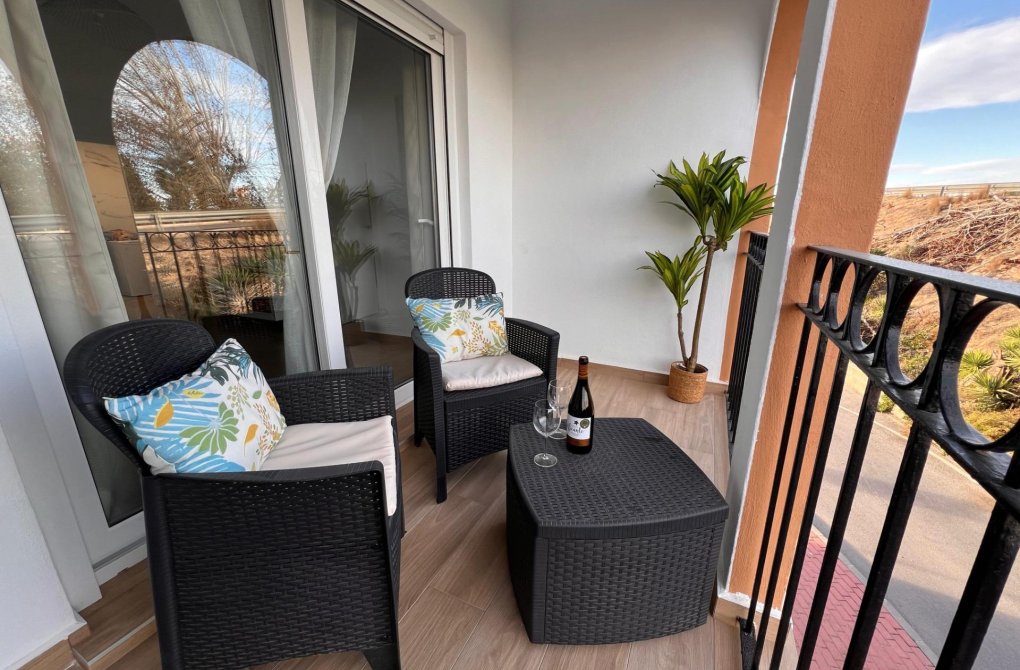 Resale - Apartment - Torrevieja - El Acequión - Los Náufragos