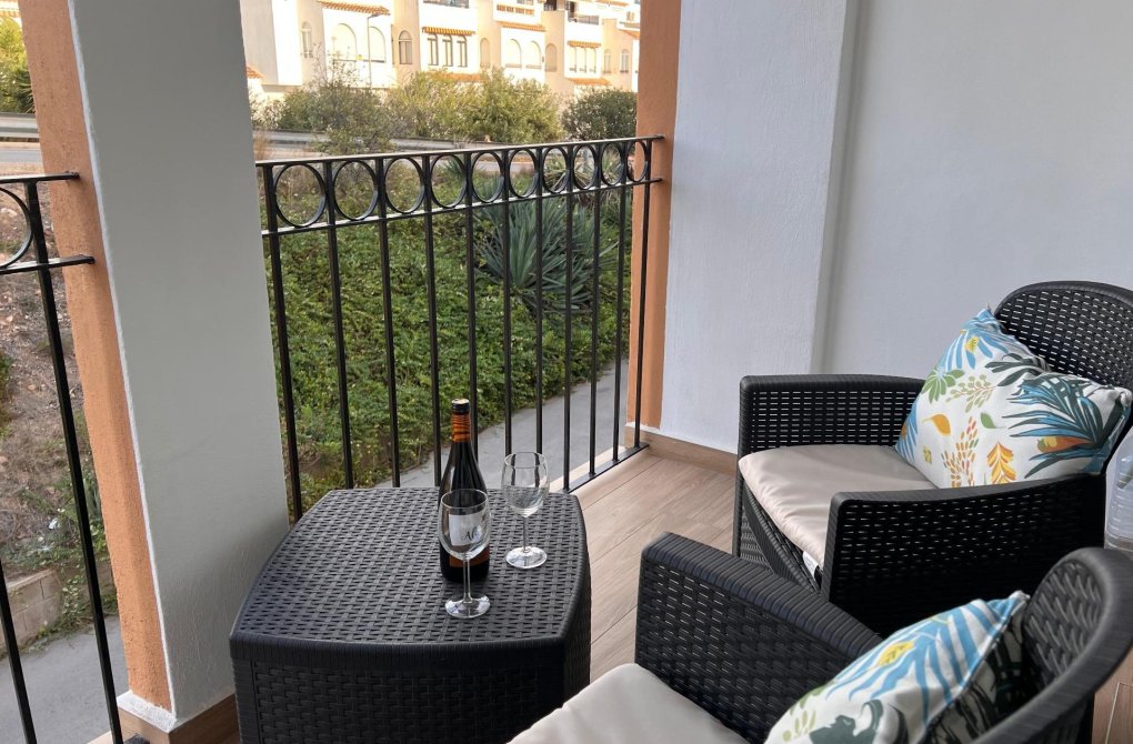 Resale - Apartment - Torrevieja - El Acequión - Los Náufragos