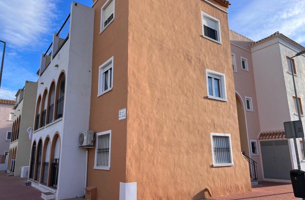Resale - Apartment - Torrevieja - El Acequión - Los Náufragos