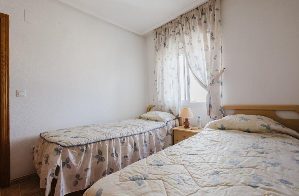 Resale - Apartment - Torrevieja - Centro