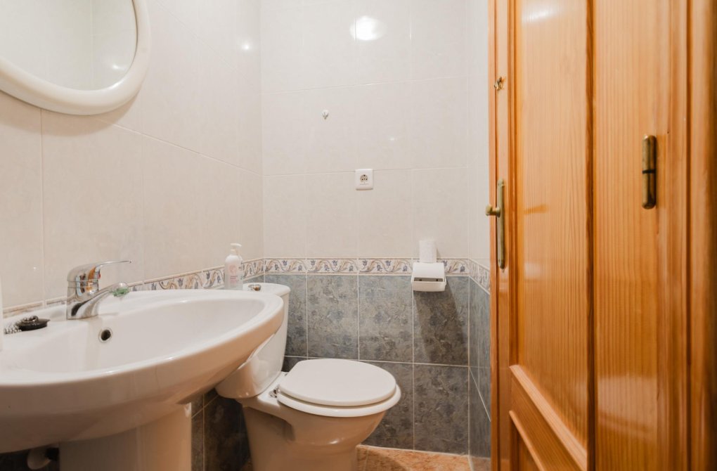 Resale - Apartment - Torrevieja - Centro