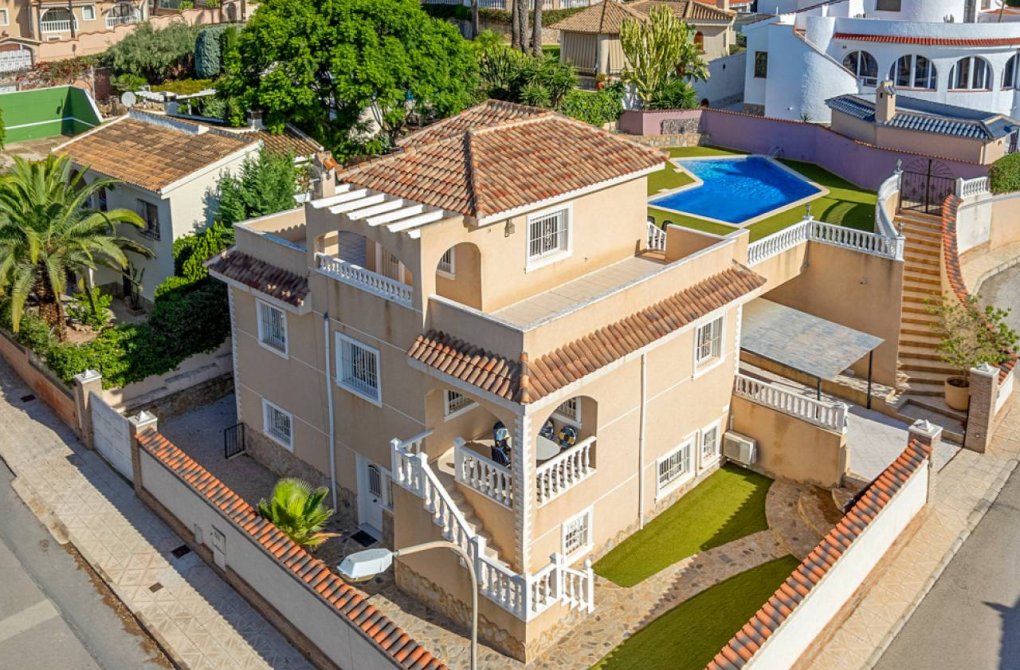 Resale - Villa - Ciudad Quesada