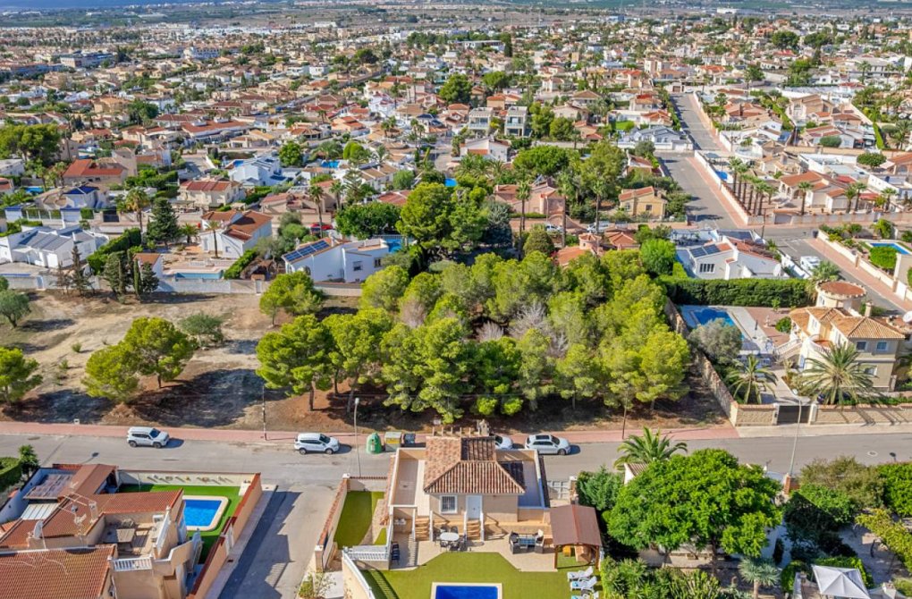 Resale - Villa - Ciudad Quesada