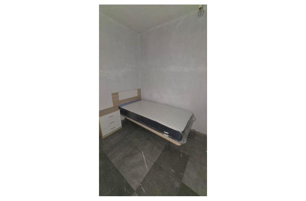 Resale - Apartment - Oviedo - Trubia