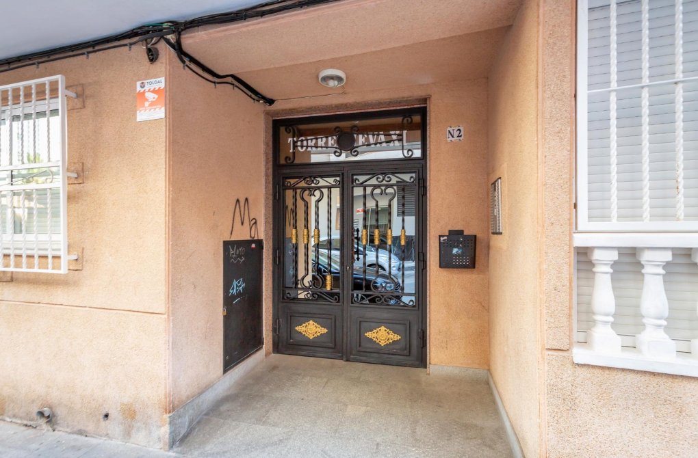 Resale - Apartment - Torrevieja - Playa del Cura