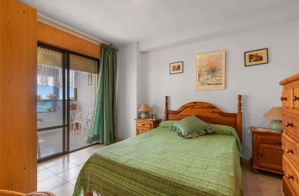 Resale - Apartment - Torrevieja - La Mata