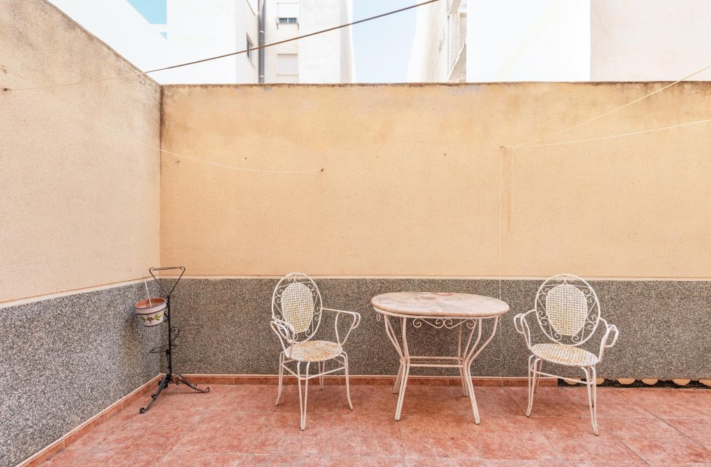 Resale - Apartment - Torrevieja - Estacion de autobuses