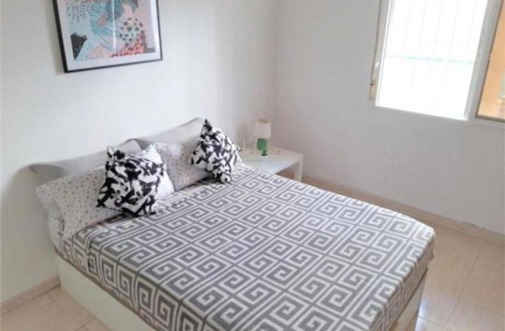 Rynek wtórny - Studio - Torrevieja - Estacion de autobuses