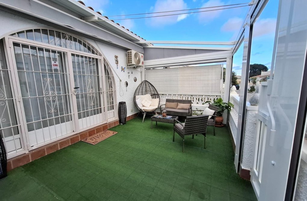 Resale - Bungalow - Torrevieja - La Siesta - El Salado - Torreta