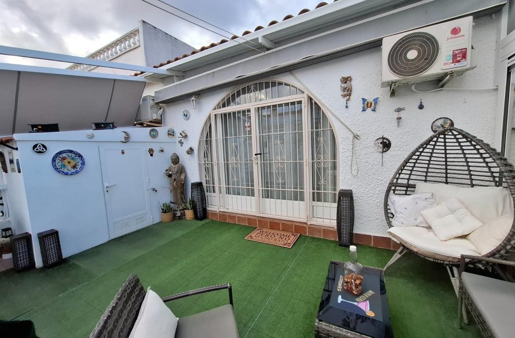 Resale - Bungalow - Torrevieja - La Siesta - El Salado - Torreta