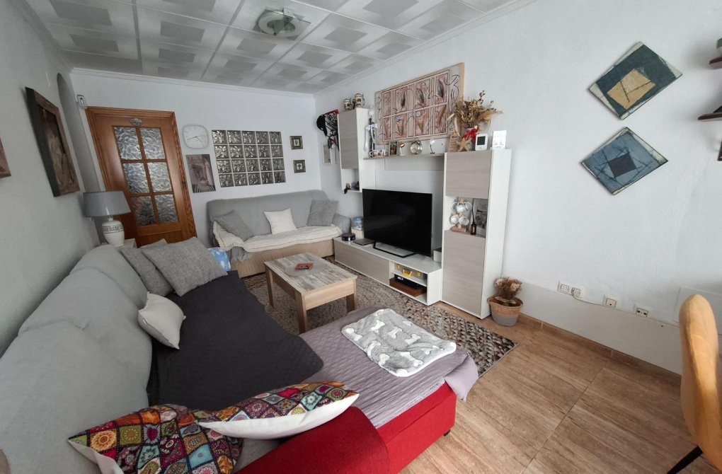 Resale - Bungalow - Torrevieja - La Siesta - El Salado - Torreta
