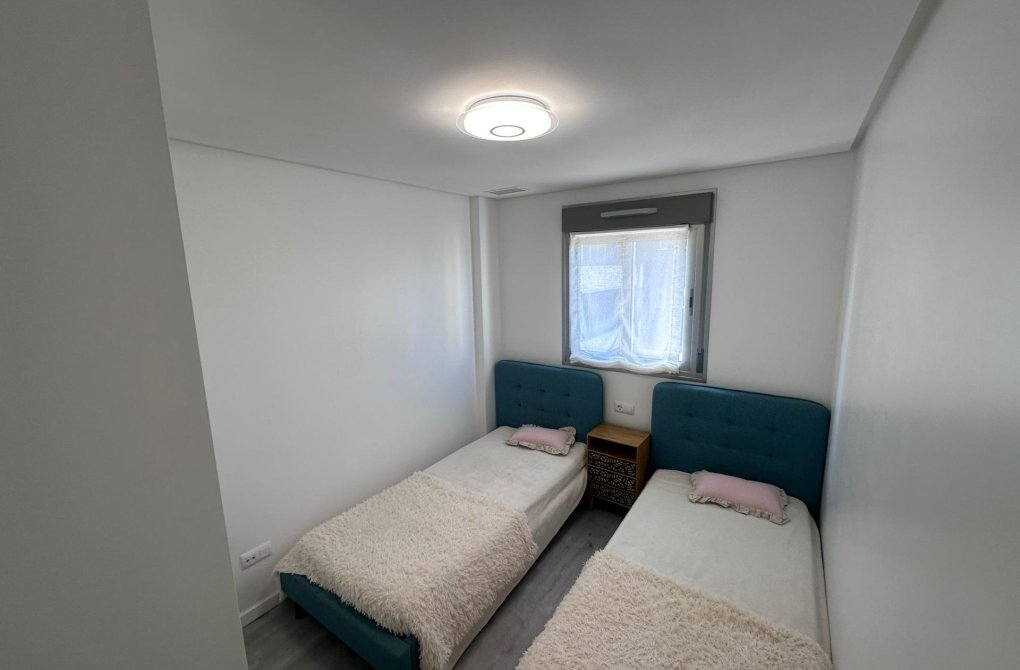 Resale - Apartment - Orihuela Costa - Villamartin