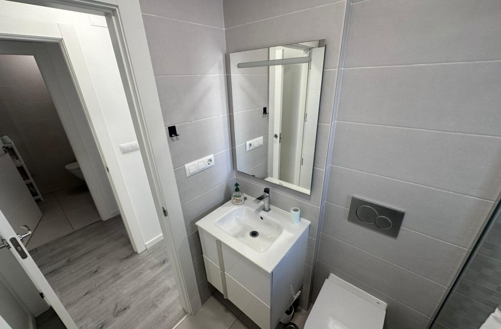 Resale - Apartment - Orihuela Costa - Villamartin