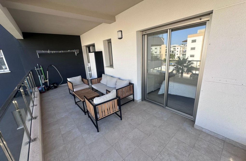 Resale - Apartment - Orihuela Costa - Villamartin