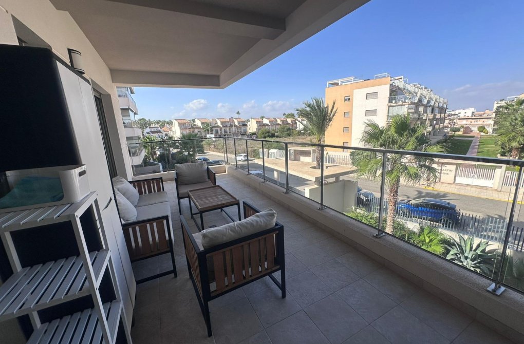 Resale - Apartment - Orihuela Costa - Villamartin