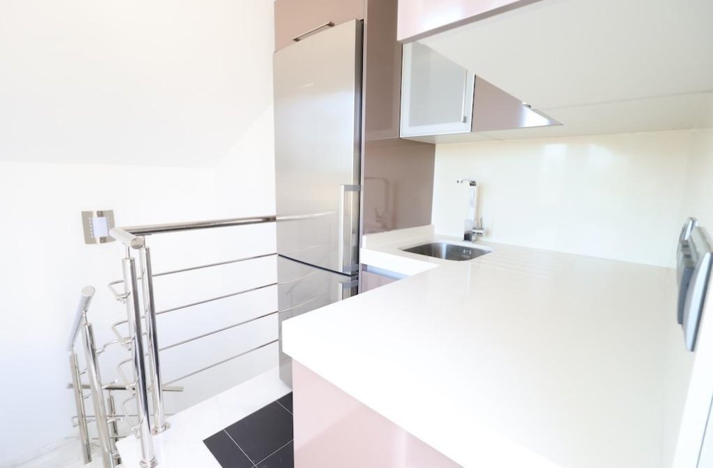 Resale - Chalet - Cabo Roig - Costa blanca