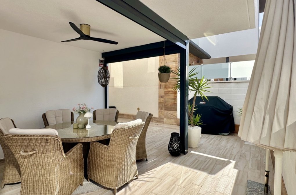 Resale - Detached Villa - Orihuela Costa - Lomas de Cabo Roig