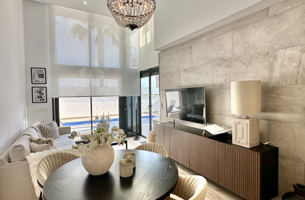 Resale - Detached Villa - Orihuela Costa - Lomas de Cabo Roig