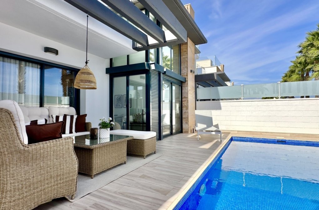 Resale - Detached Villa - Orihuela Costa - Lomas de Cabo Roig