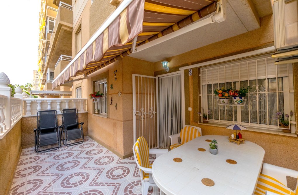 Resale - Apartment - Torrevieja - Centro