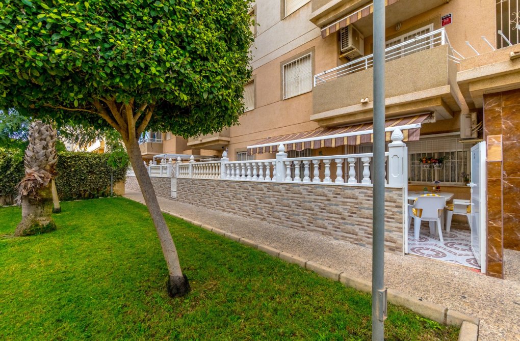 Resale - Apartment - Torrevieja - Centro