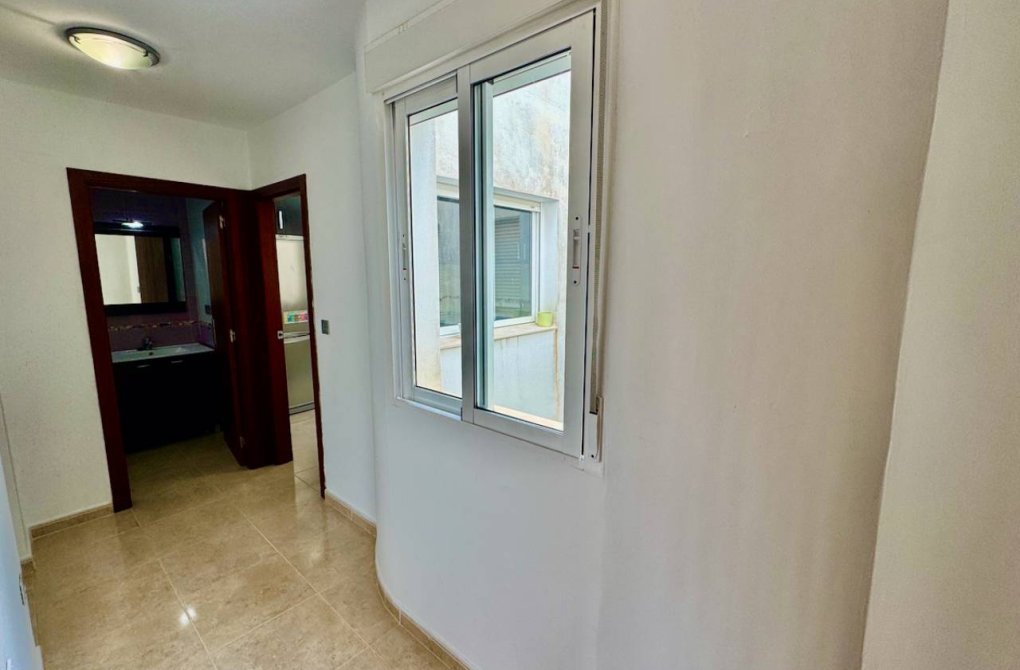 Resale - Apartment - Benijofar