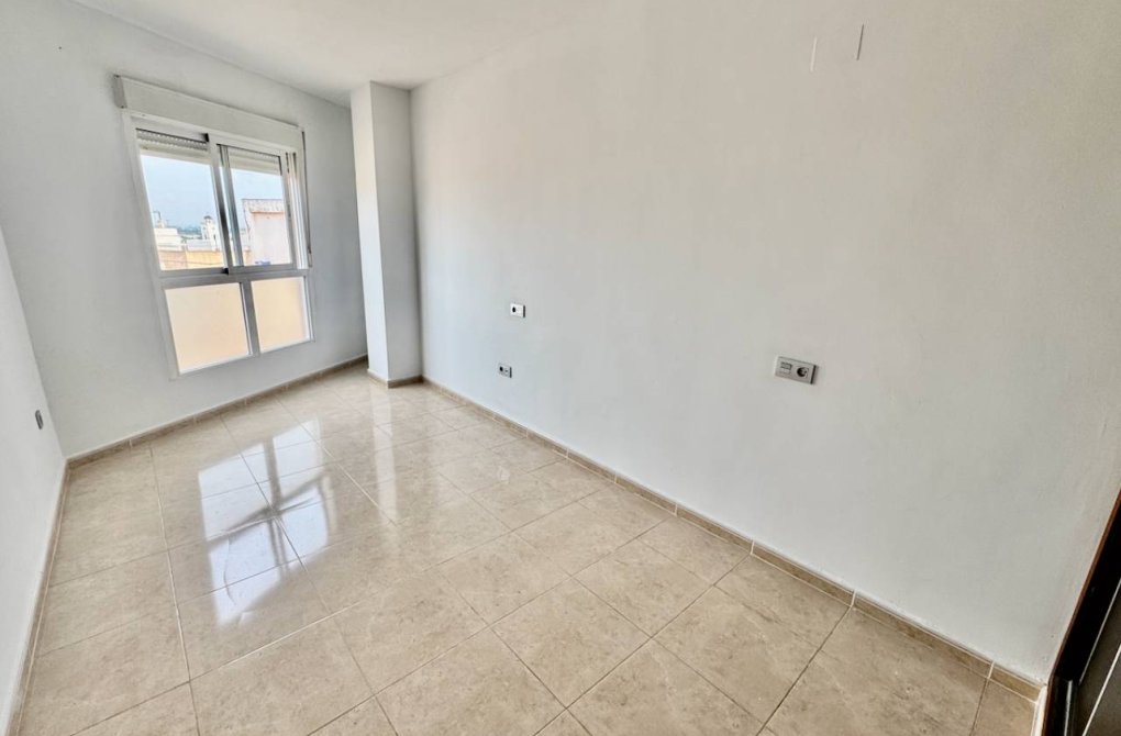 Resale - Apartment - Benijofar