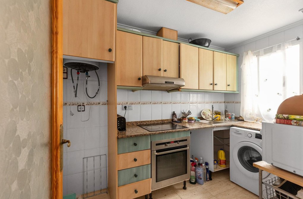 Resale - Apartment - Torrevieja - Estacion de autobuses