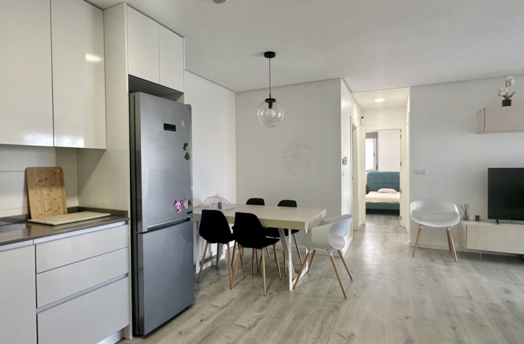 Resale - Apartment - Orihuela Costa - Villamartín