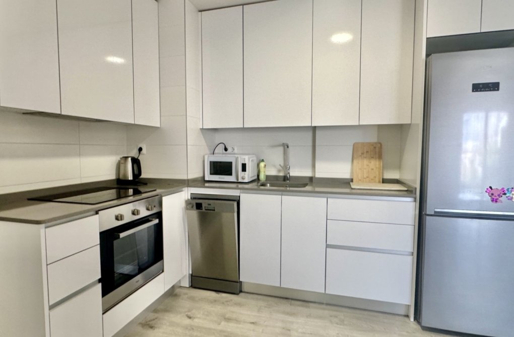 Resale - Apartment - Orihuela Costa - Villamartín