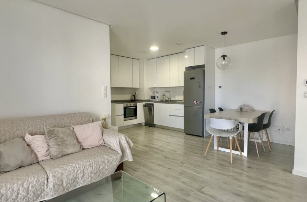Resale - Apartment - Orihuela Costa - Villamartín