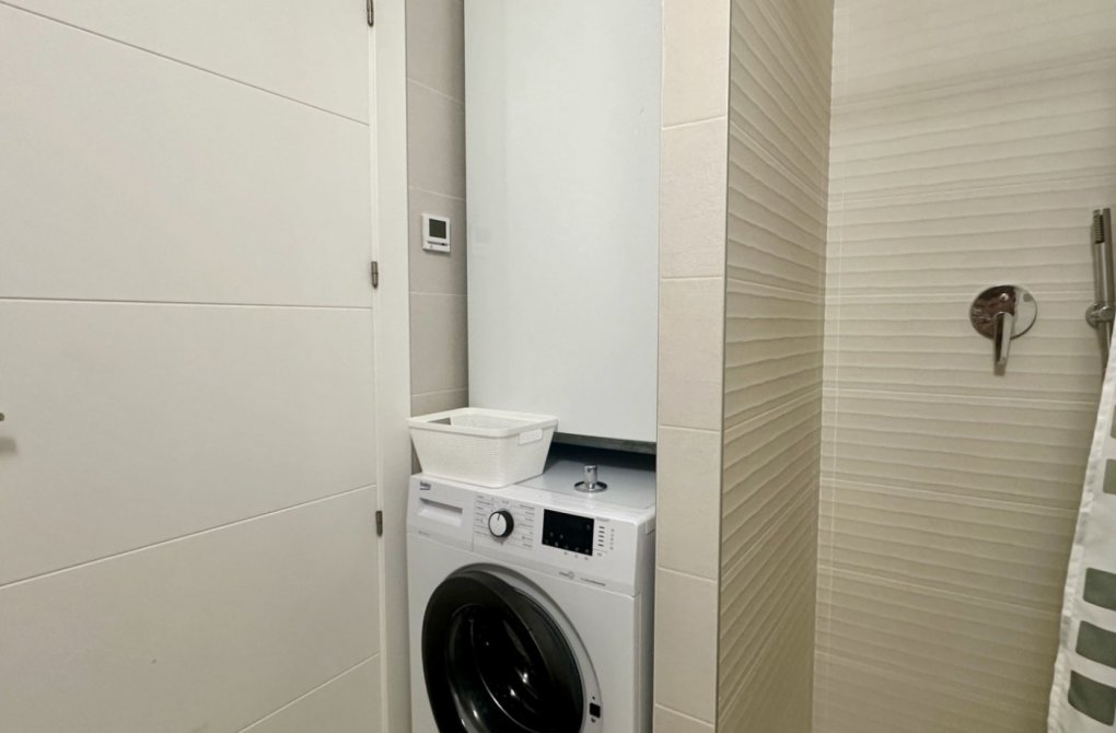 Resale - Apartment - Orihuela Costa - Villamartín