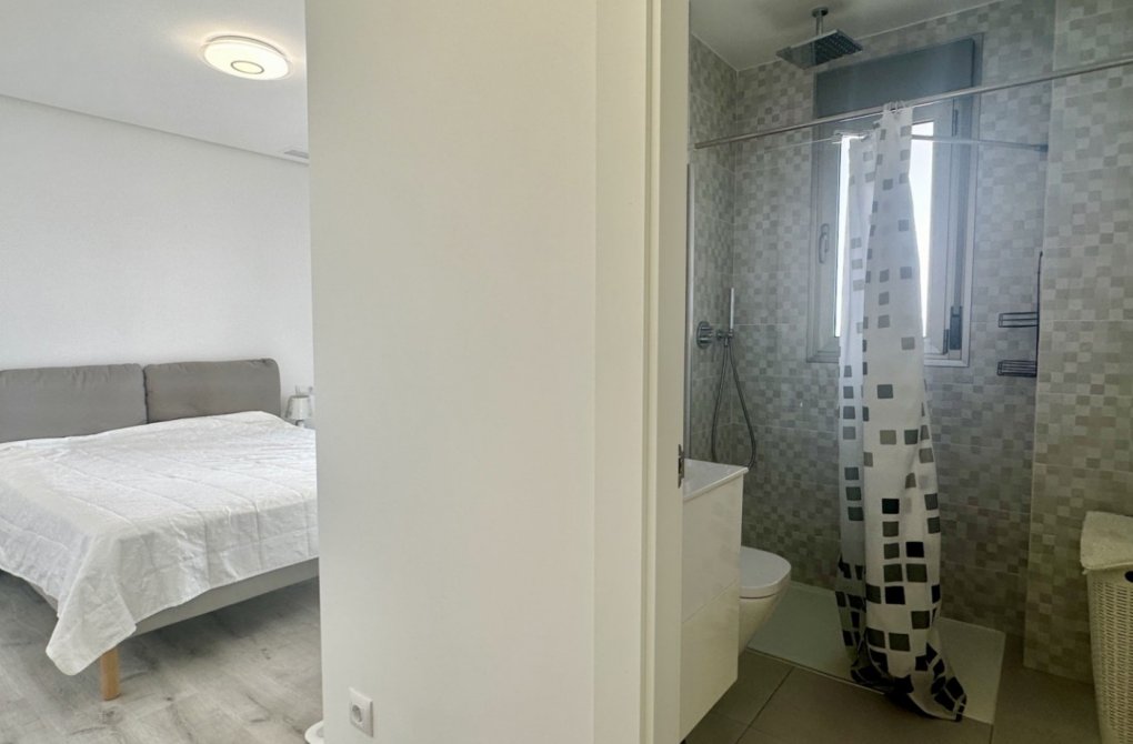 Resale - Apartment - Orihuela Costa - Villamartín