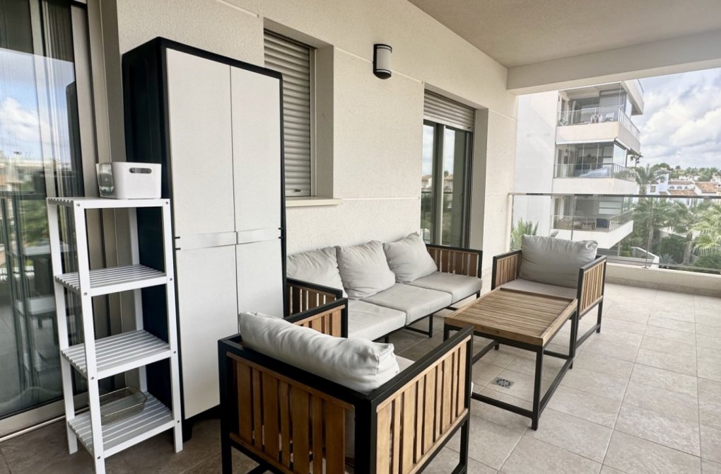 Resale - Apartment - Orihuela Costa - Villamartín