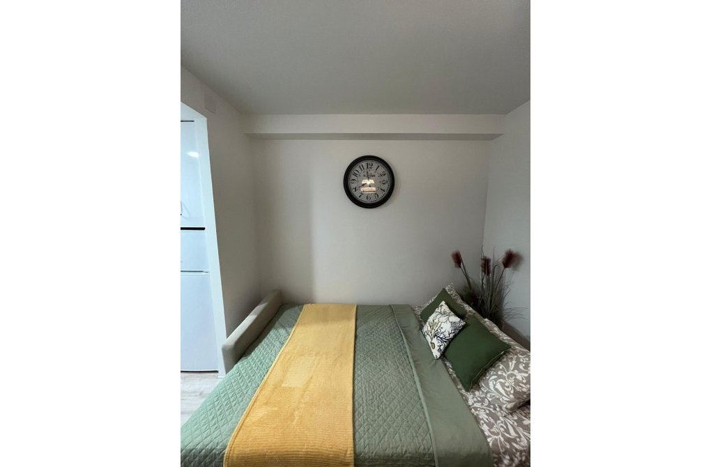 Resale - Apartment - Torrevieja - Playa del cura