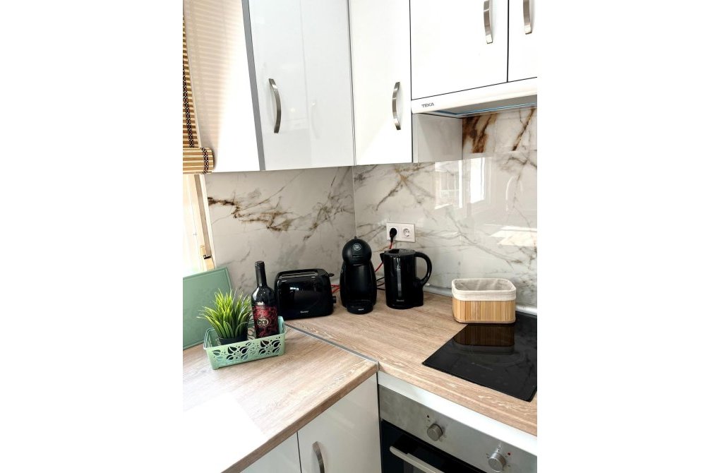 Resale - Apartment - Torrevieja - Playa del cura