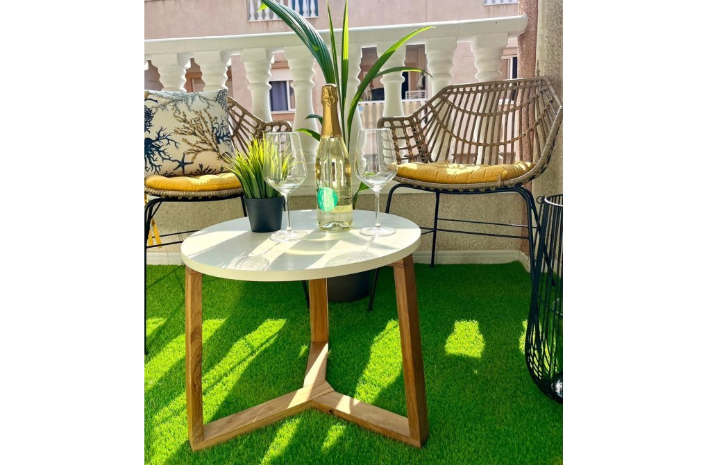 Resale - Apartment - Torrevieja - Playa del cura