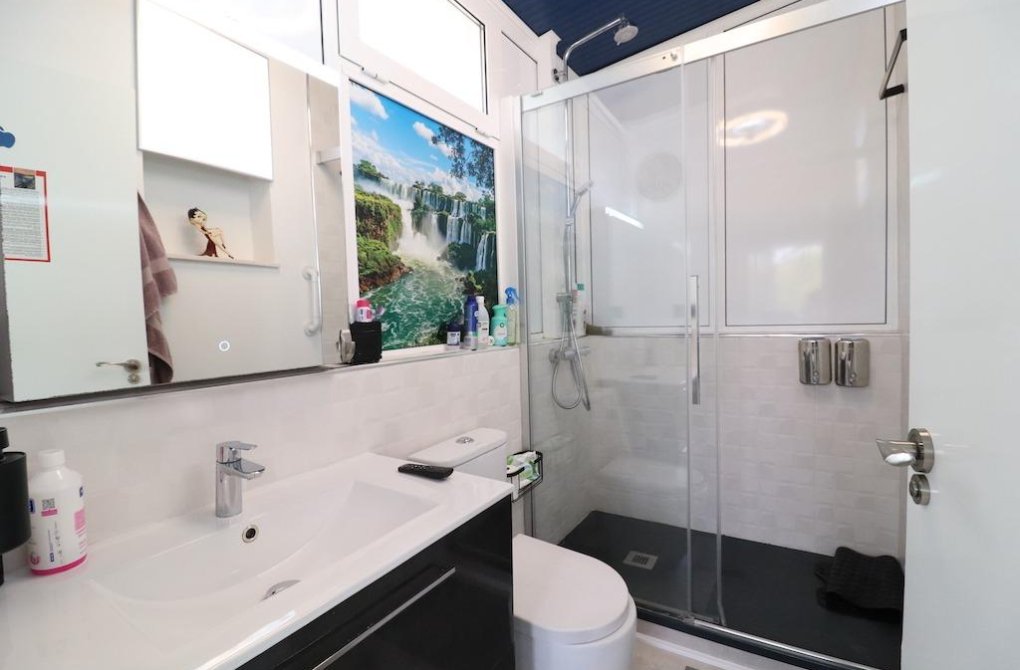 Resale - Chalet - Orihuela Costa - Montezenia