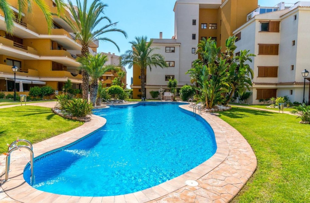 Resale - Apartment - Orihuela Costa - Punta Prima